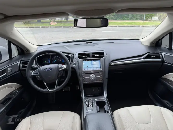 Fusion Titanium 2.0 145cv Aut. (Híbrido)