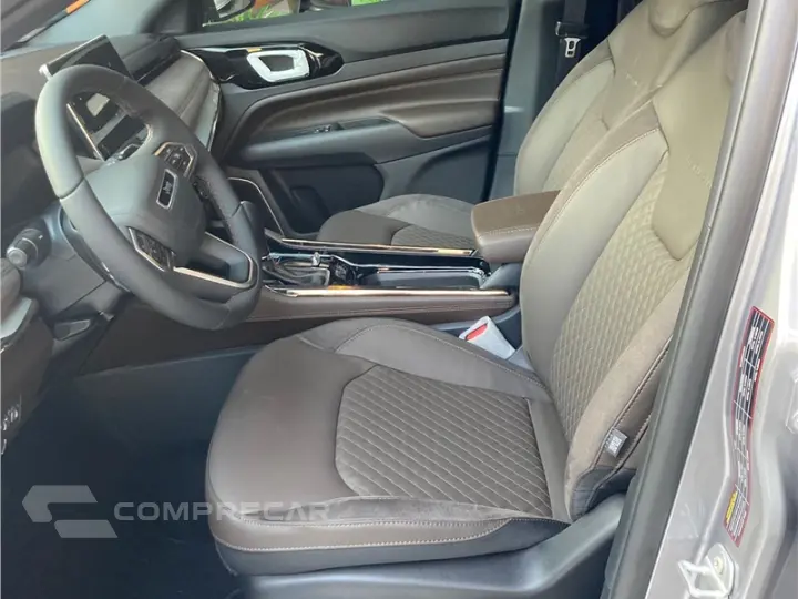 COMMANDER 2.2 TURBO DIESEL OVERLAND AT9