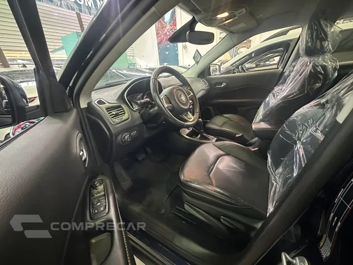 COMPASS 2.0 16V FLEX LONGITUDE AUTOMÁTICO