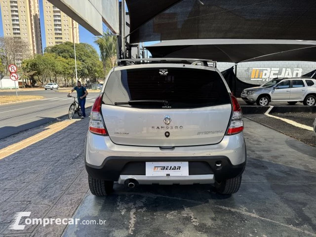 SANDERO - 1.6 STEPWAY 16V 4P MANUAL