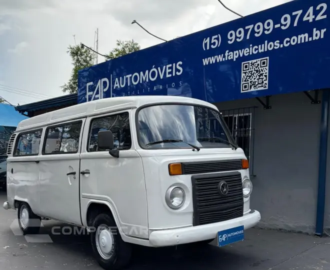 Kombi 1.4 FLEX STD LOTAÇÃO 12 LUGARES