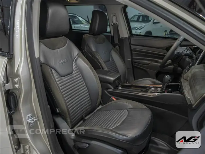 COMMANDER 1.3 T270 Turbo Limited