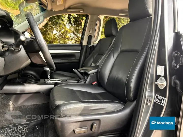 HILUX 2.8 D-4D TURBO DIESEL CD SRX 4X4 AUTOMÁTICO