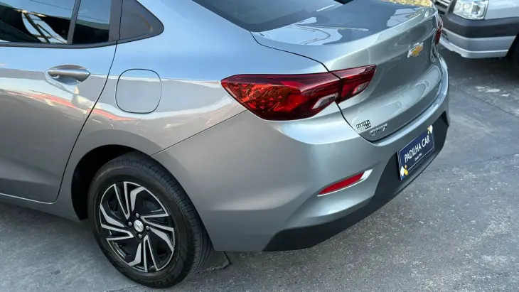 ONIX SEDAN Plus LT 1.0 12V Flex 4p Mec.