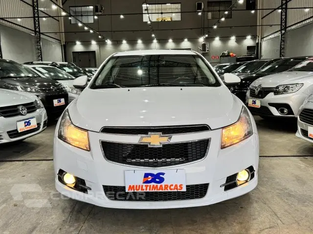 CRUZE HATCH - 1.8 LT SPORT6 16V 4P AUTOMÁTICO