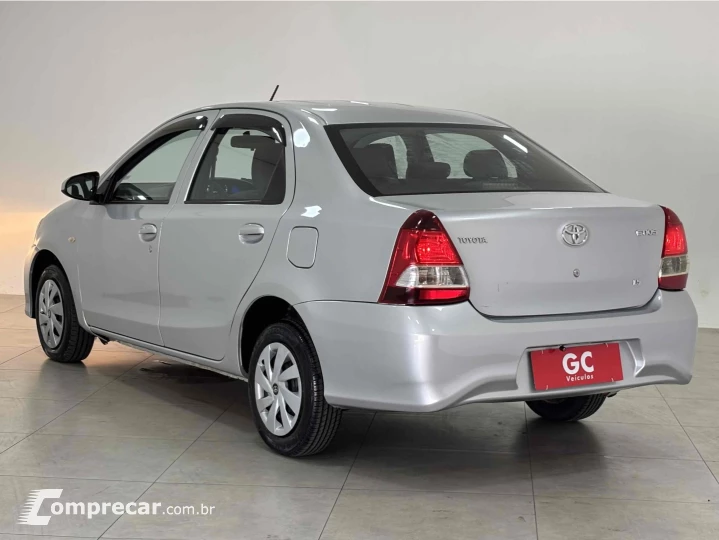 ETIOS 1.5 X PLUS SEDAN 16V FLEX 4P AUTOMÁTICO