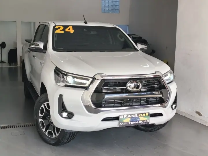 HILUX 2.8 D-4D TURBO DIESEL CD SRX 4X4 AUTOMÁTICO