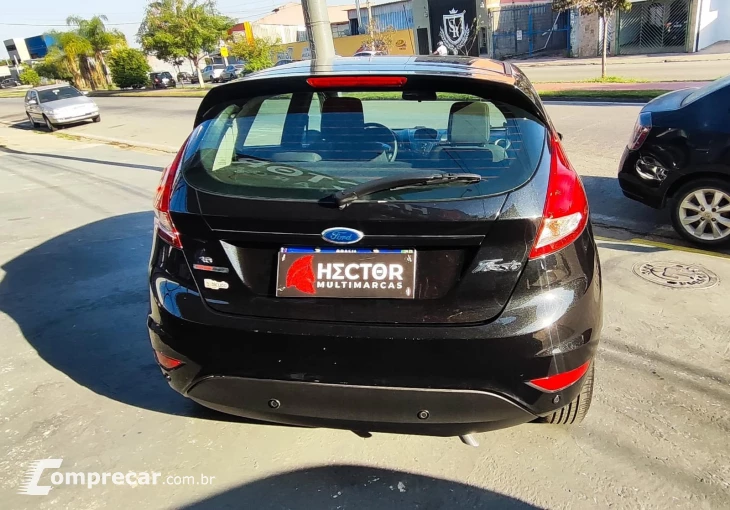 Fiesta Hatch 1.6 (Flex)