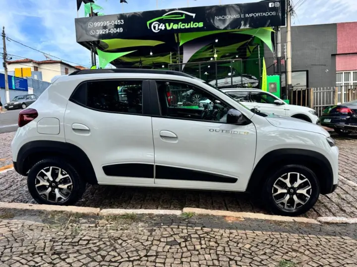 KWID OUTSIDER 1.0 Flex 12V 5p Mec.