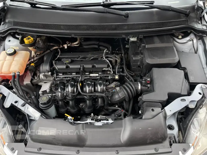 FOCUS 1.6 GLX 16V FLEX 4P MANUAL