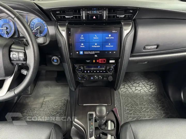 HILUX SW4 2.8 D-4d Turbo SRX 7L 4X4