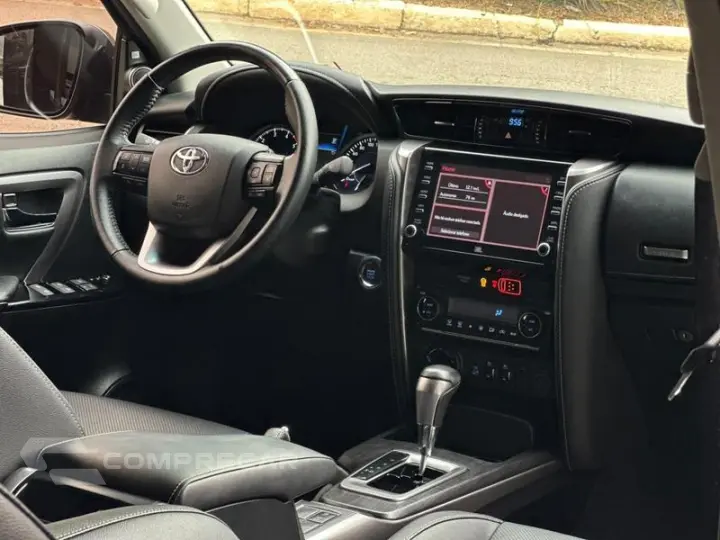 HILUX SWSRXA4FD