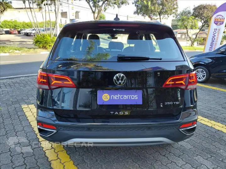 TAOS 1.4 250 TSI TOTAL FLEX HIGHLINE AUTOMÁTICO