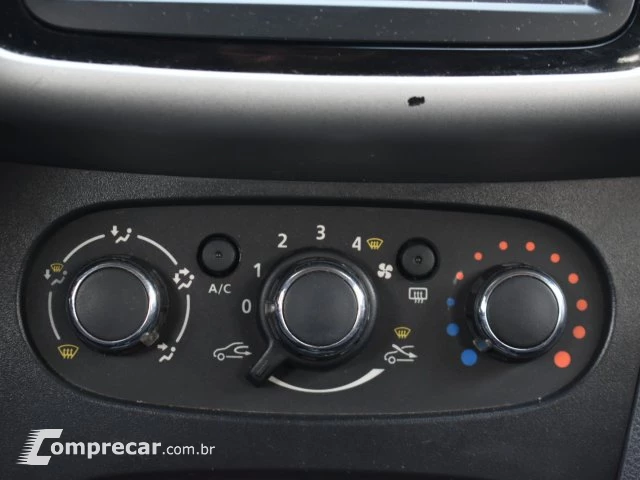 SANDERO - 1.0 12V SCE EXPRESSION 4P MANUAL