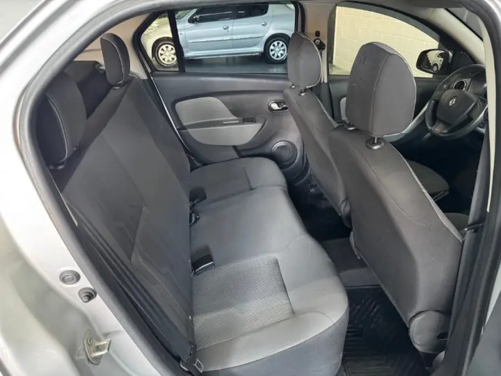 LOGAN Expres. Avantage Flex 1.6 16V 4p