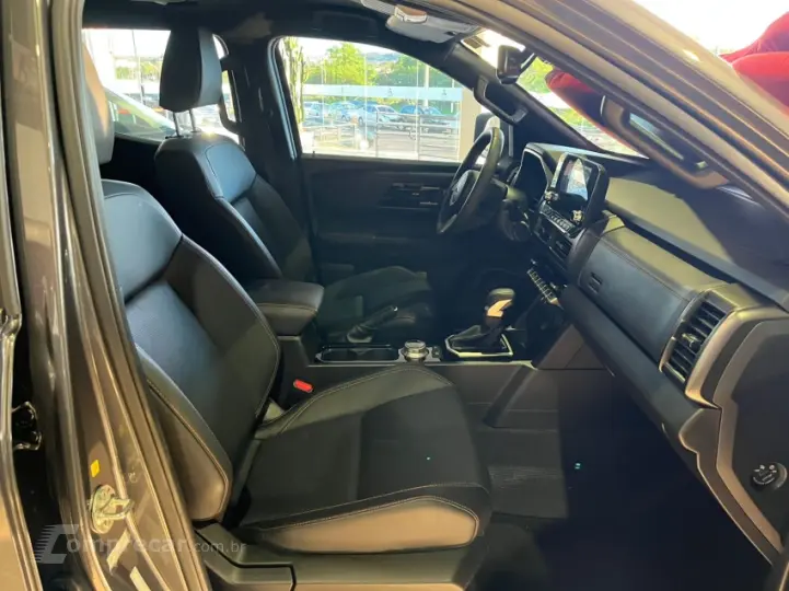 TRITON 2.4 Biturbo CD Katana 4X4