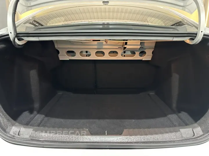 ONIX SEDAN Plus 1.0 12V TB Flex Aut.
