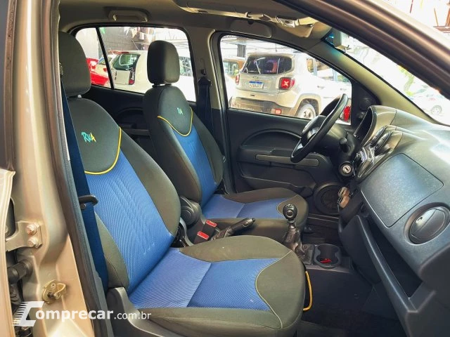 UNO - 1.0 EVO VIVACE 8V 4P MANUAL