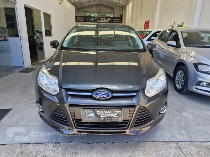 FOCUS 1.6 S Sedan 16V
