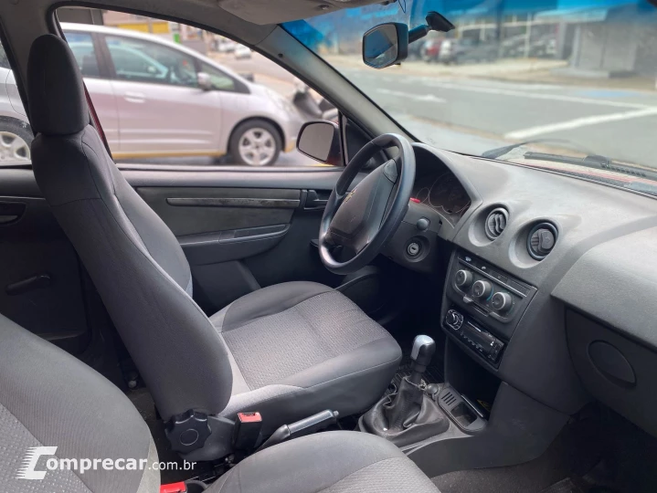 CELTA 1.0 MPFI LT 8V