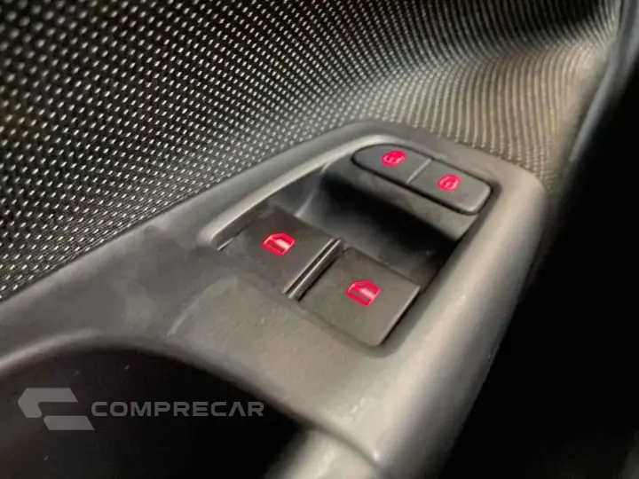 VOYAGE 1.0 12V MPI TOTALFLEX 4P MANUAL