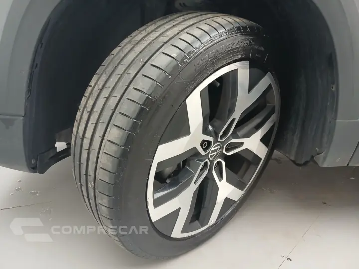 TAOS 1.4 250 TSI TOTAL FLEX HIGHLINE AUTOMÁTICO