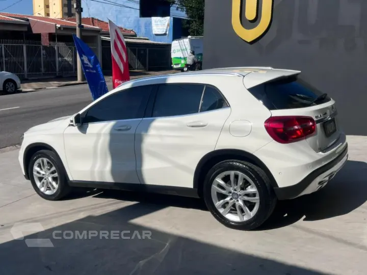GLA 200 Advance 1.6/1.6 TB 16V Flex Aut.