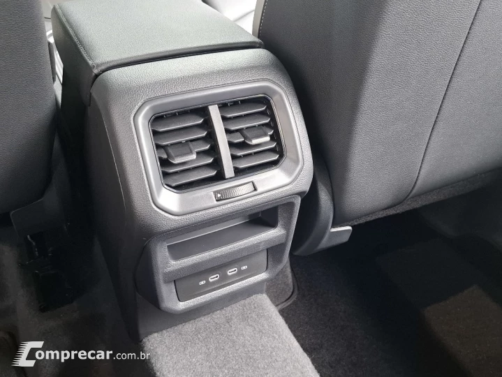 TAOS 1.4 250 TSI TOTAL FLEX COMFORTLINE AUTOMÁTICO