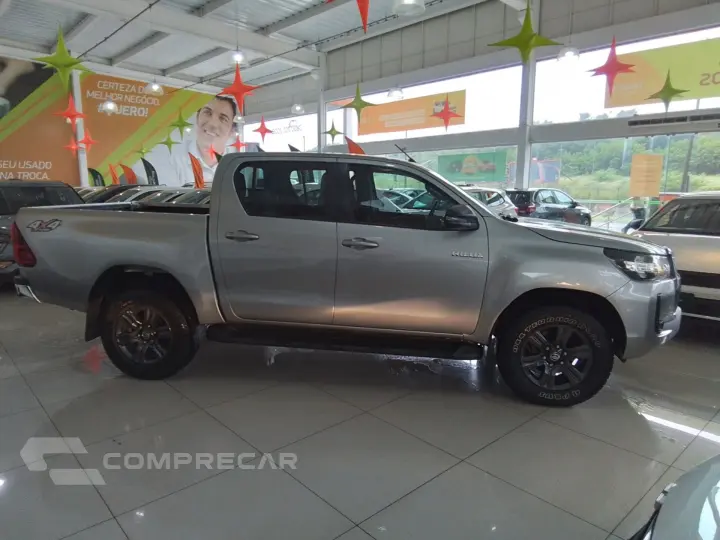 HILUX 2.8 D-4D TURBO DIESEL CD SR 4X4 AUTOMÁTICO