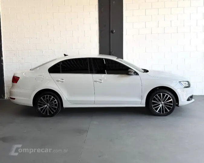 JETTA Highline 2.0 TSI 16V 4p Tiptronic
