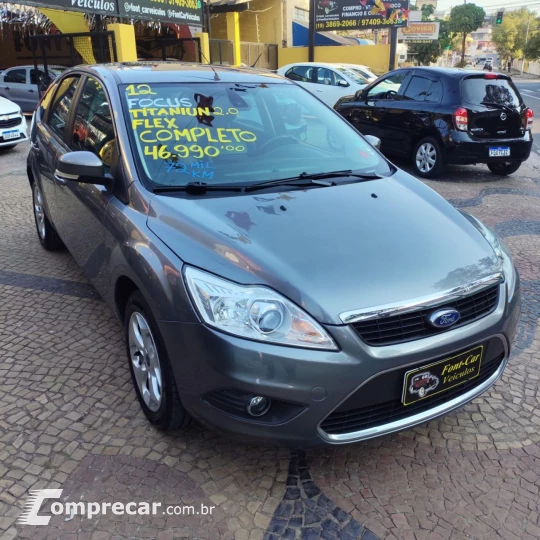 Focus TITANIUM 2.0 16V Flex 5p Mec.
