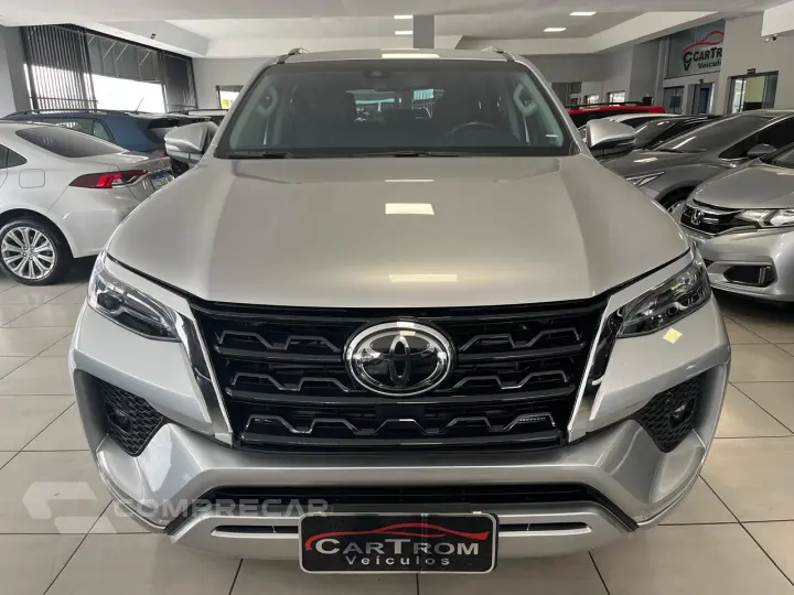 HILUX SW4