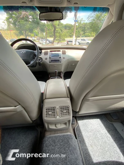 AZERA 3.0 MPFI GLS V6 24V