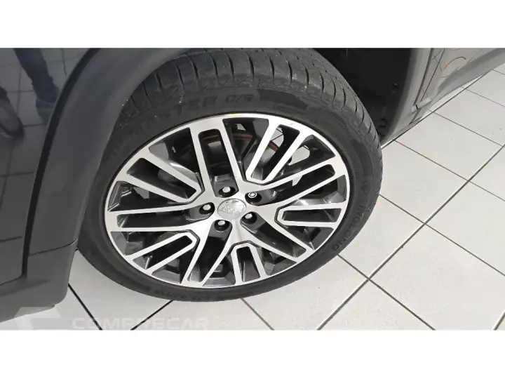 COMPASS 1.3 T270 TURBO FLEX LIMITED AT6
