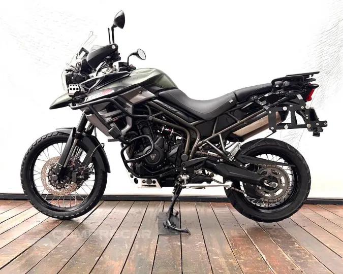 TRIUMPH TIGER 800 XCA