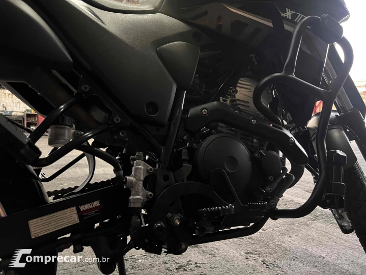 XTZ 250 LANDER 249CC