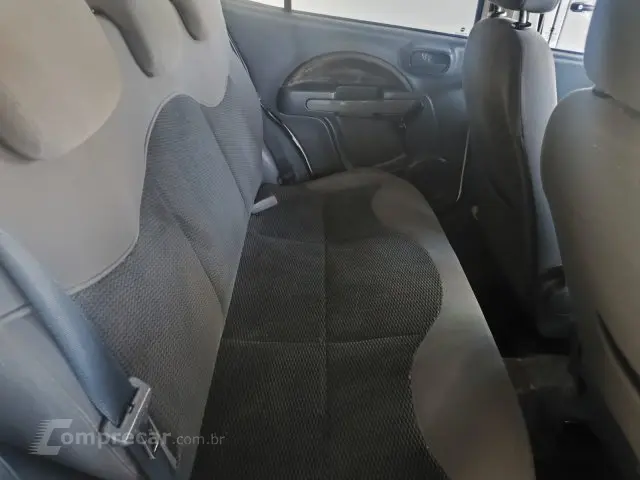 UNO - 1.0 EVO VIVACE 8V 4P MANUAL