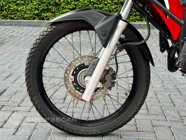 XRE 300 ABS