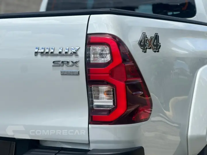 HILUX 2.8 D-4D TURBO DIESEL CD SRX PLUS 4X4 AUTOMÁTICO