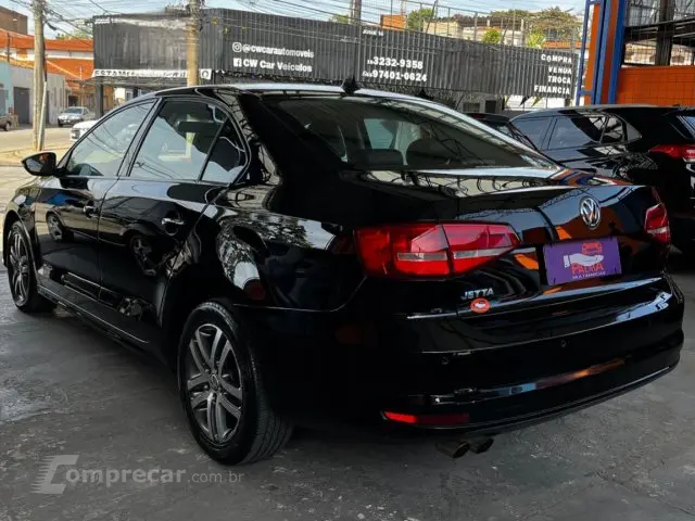 JETTA - 2.0 COMFORTLINE 4P TIPTRONIC