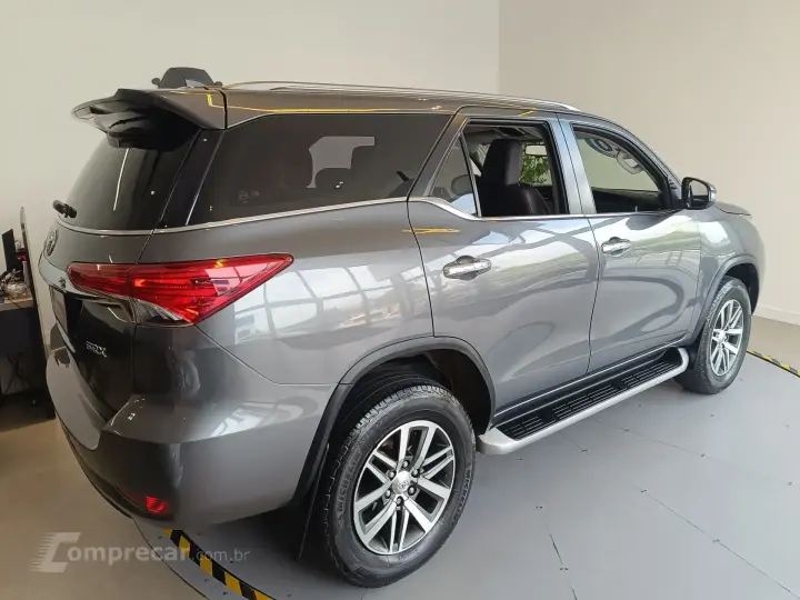 HILUX SW4 2.8 SRX 4X4 16V TURBO INTERCOOLER 4P AUTOMÁTICO