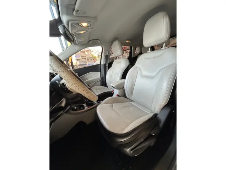 COMPASS 2.0 16V FLEX LONGITUDE AUTOMÁTICO