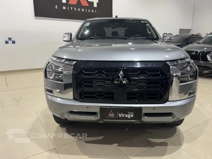 TRITON 2.4 Biturbo CD Hpe-s 4X4