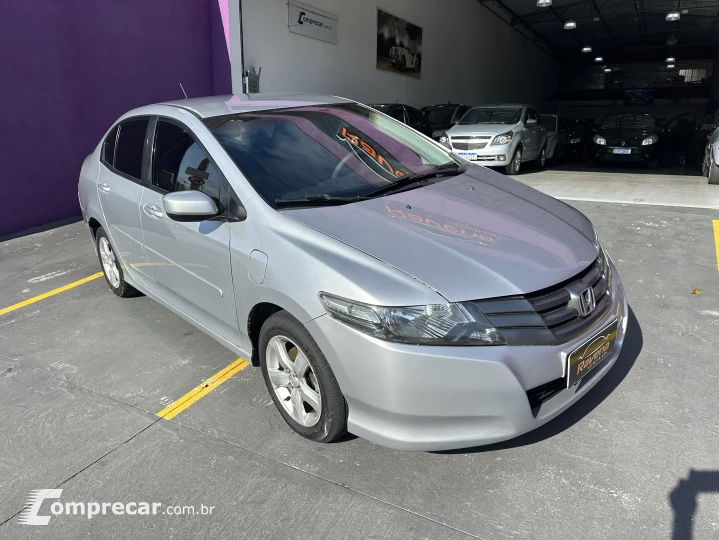 CITY 1.5 LX Sedan 16V