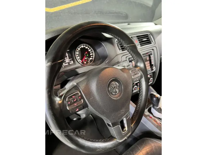 JETTA 2.0 TSI HIGHLINE 200CV GASOLINA 4P TIPTRONIC