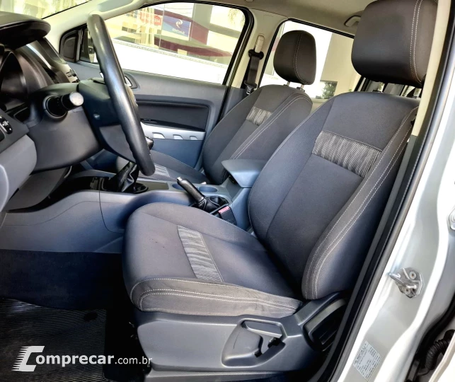 Ranger XLT 2.5 16V 4x2 CD Flex