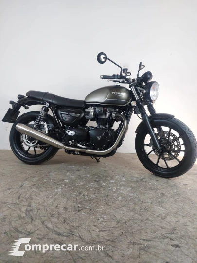 TRIUMPH STREET TWIN