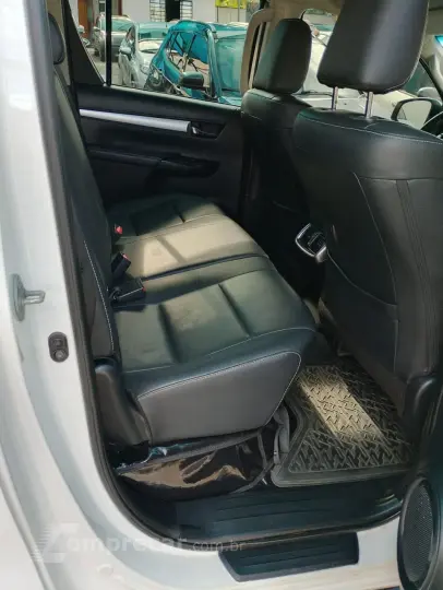 Hilux Caminhonete 2.8 16V SRV 4X4 DIESEL CABINE DUPLA AUTOMÁ