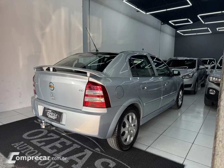 ASTRA 2.0 MPFI Advantage 8V