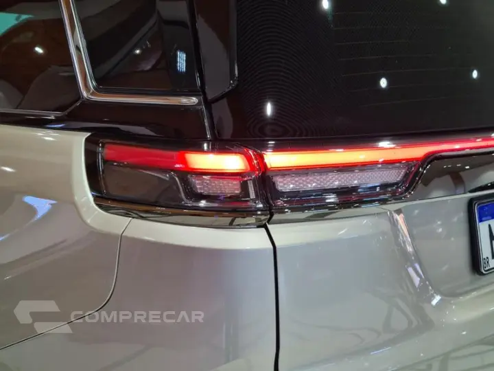 Commander Overl. 2.2 TD 4x4 Diesel Aut.